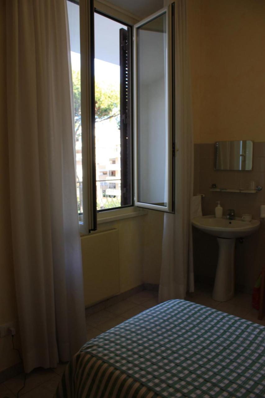 Chambre Simple avec Salle de Bains Commune