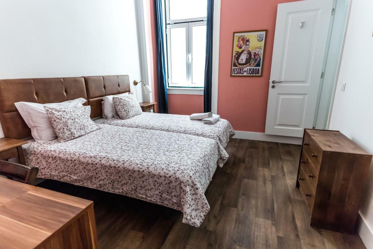 Standard Twin Room,998858700:JPEG