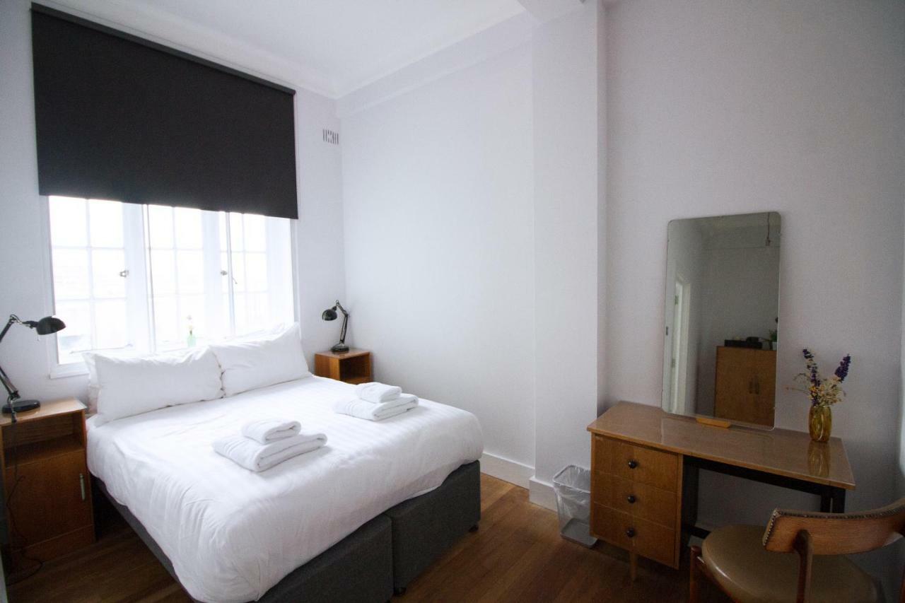 Double Room Private Bathroom
