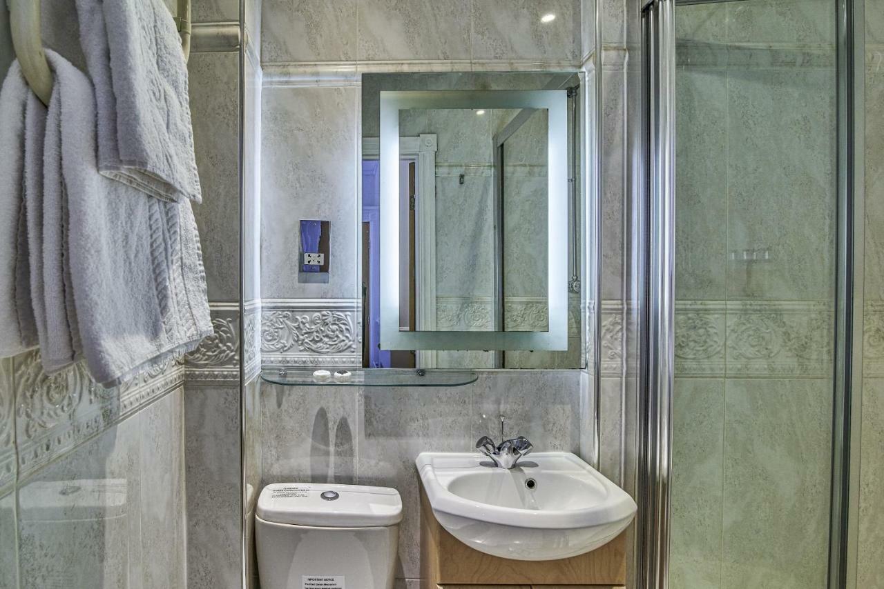 Standard Double Room,928846969:JPEG