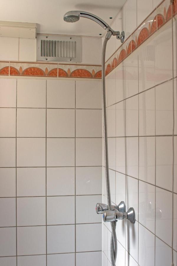 Chambre Quintuple avec Salle de Bains Commune