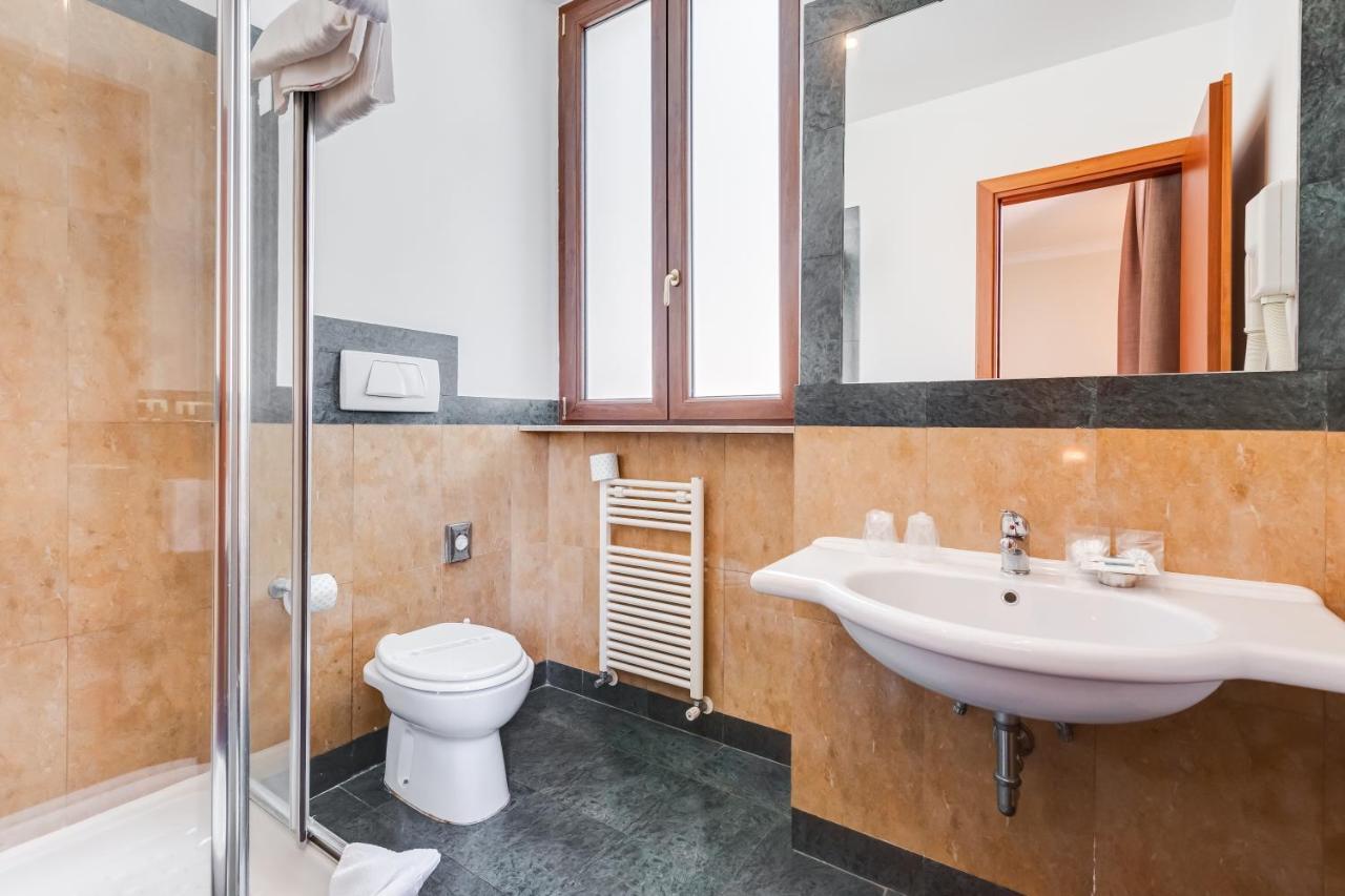 Triple Room,926332600:JPEG