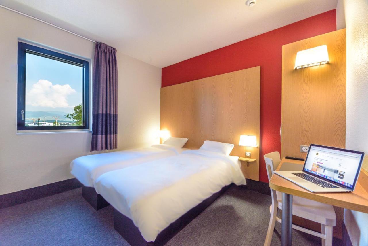 Twin Room,1631582792:JPEG