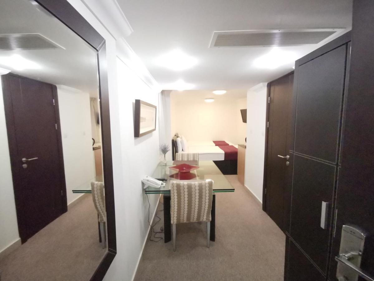 Twin Room,945073915:JPEG