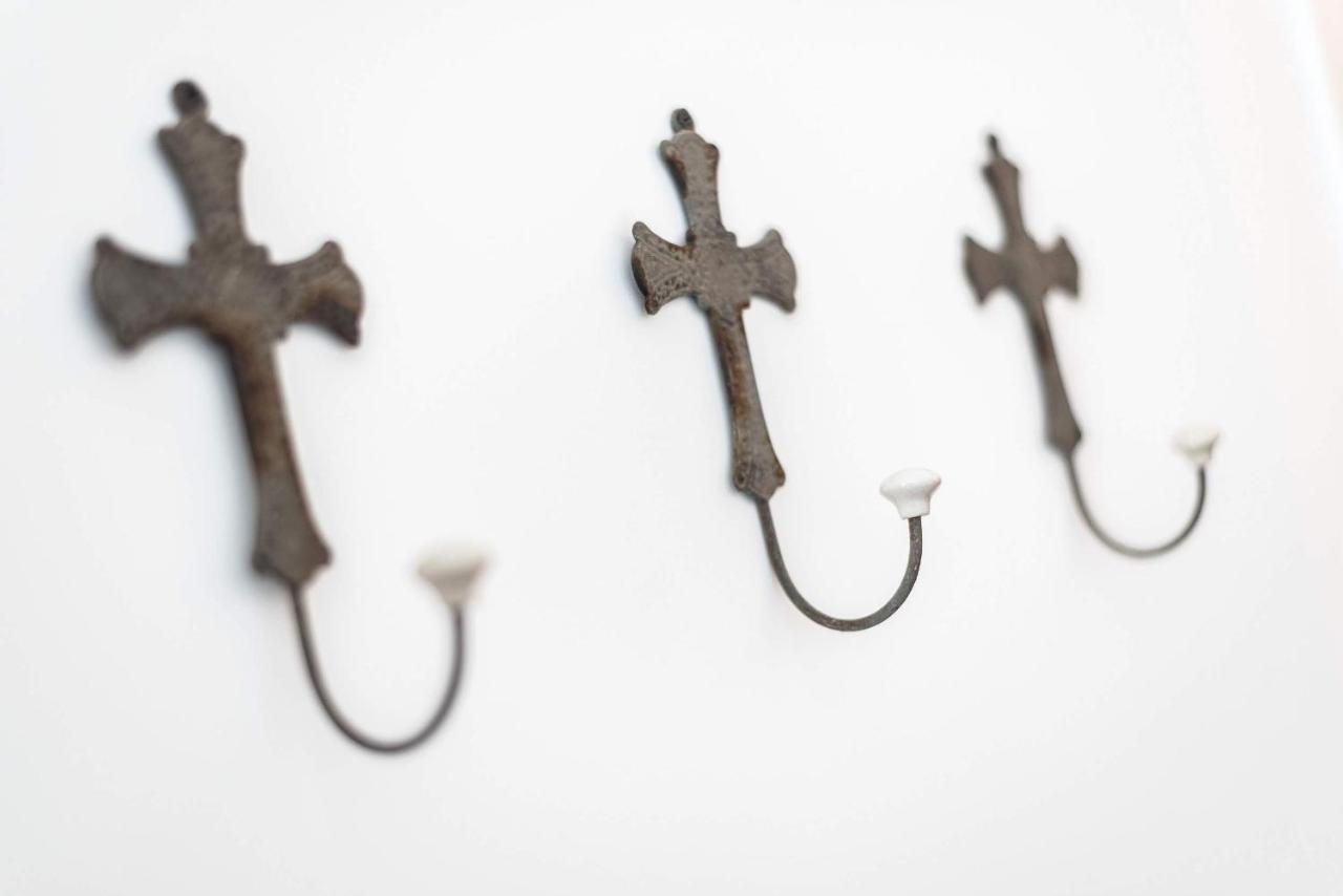 Bed in 8-Bed Female Dormitory Room with bathroom,989888083:JPEG