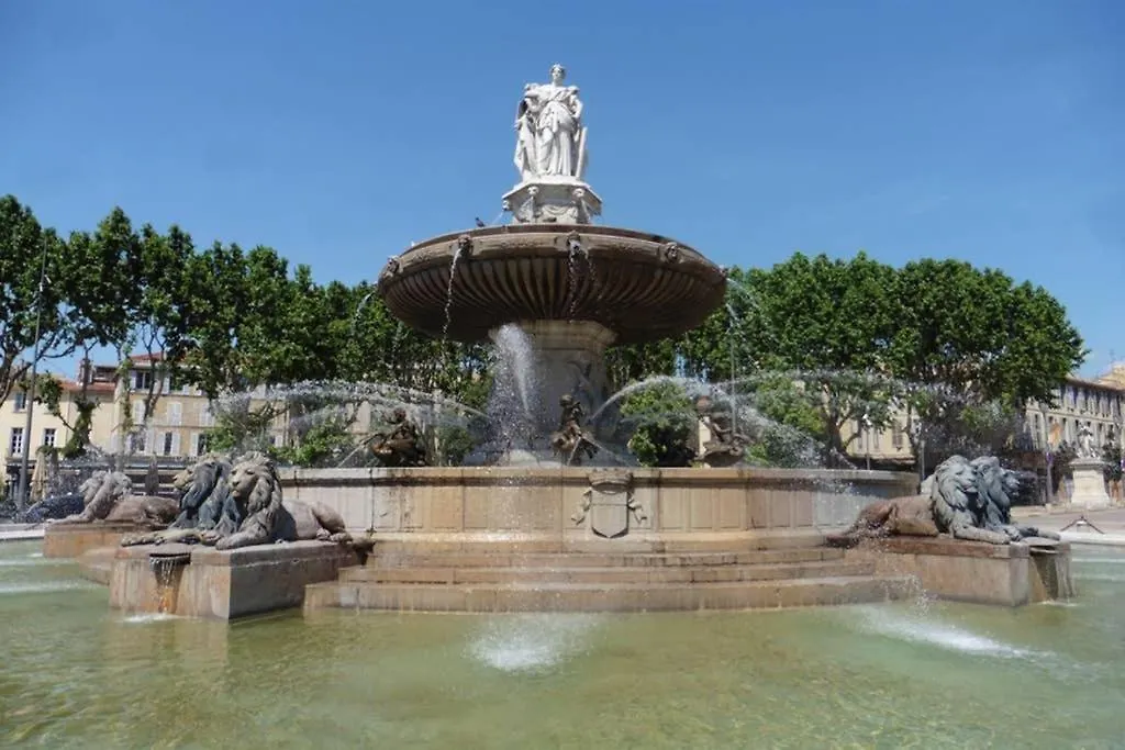 Villa Zola-1