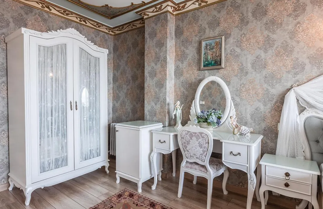 Romantic Hotel Istanbul-1