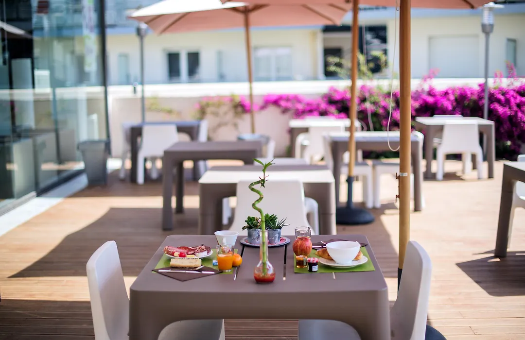 Comfort Aparthotel Antibes Le Maestria-1