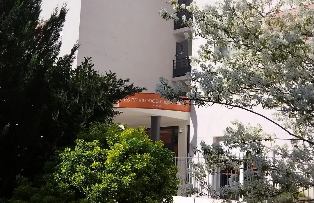 Apparthotel Privilodges Lyon Lumière-1