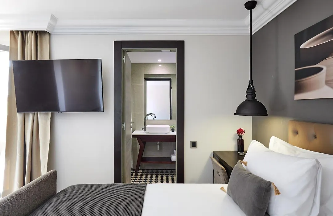 Hotel Cortes Rambla-1