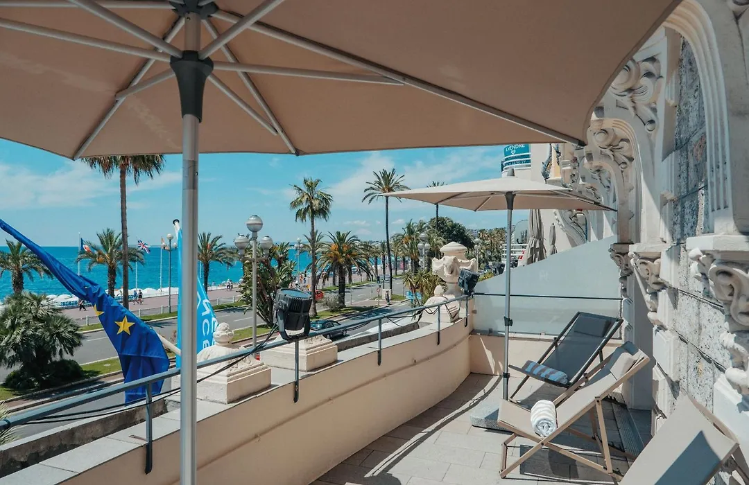 Hôtel Le Royal Promenade des Anglais-1
