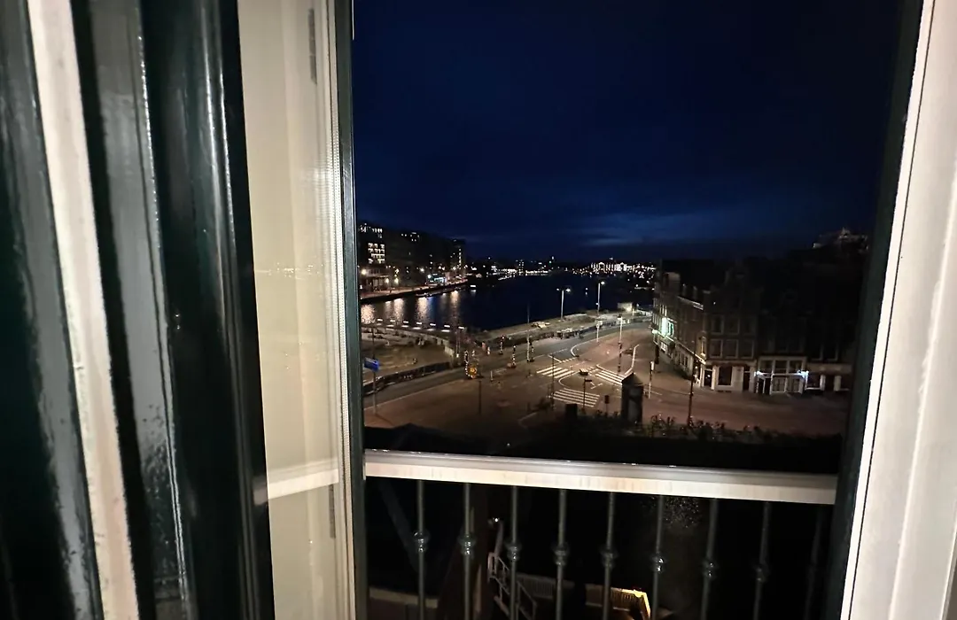 Voyagers Amsterdam-1
