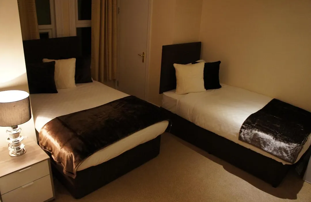 Sapphire Hotel London-1