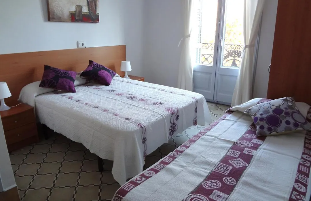 Hostal Sant Carlo-1