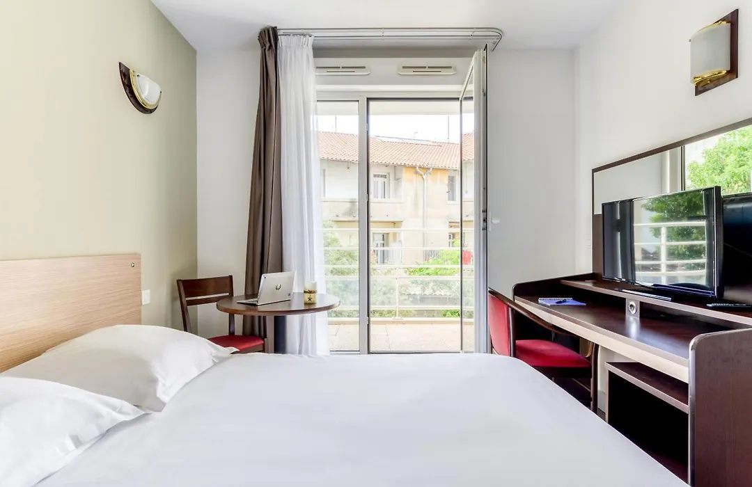 Zenitude Hôtel-Résidences Béziers Centre-1