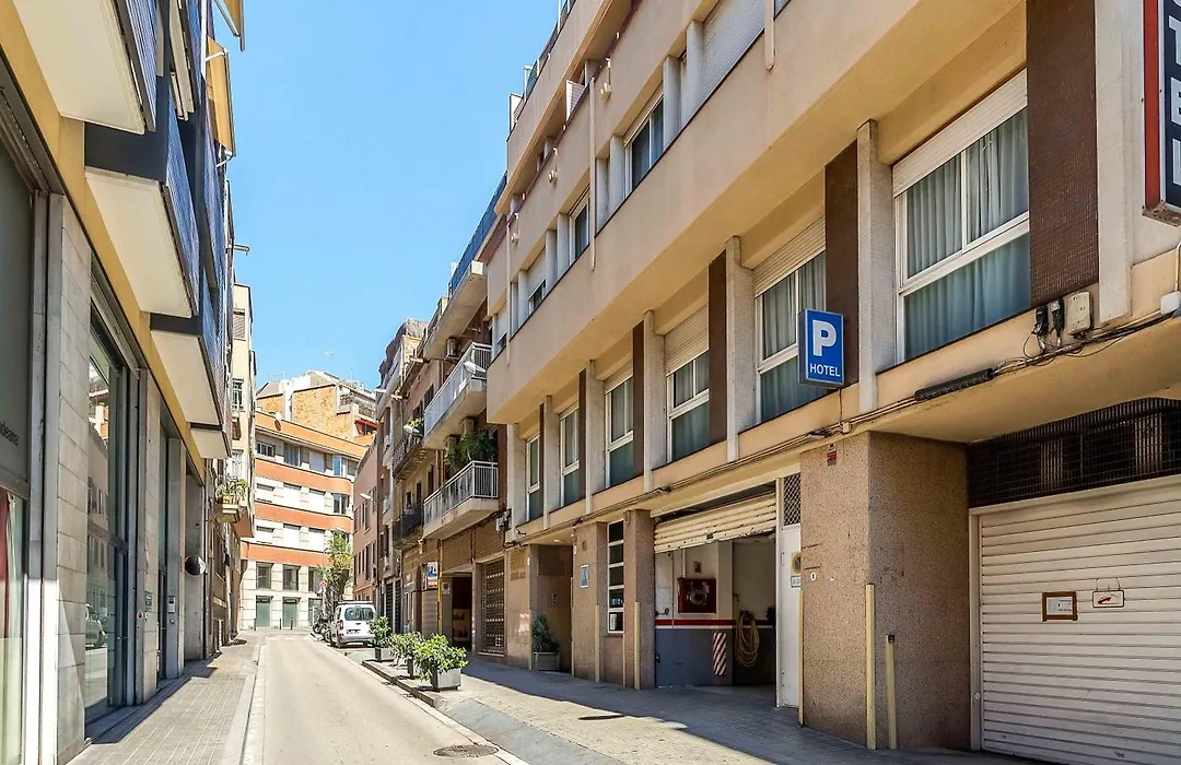 Aparthotel Bertran-1