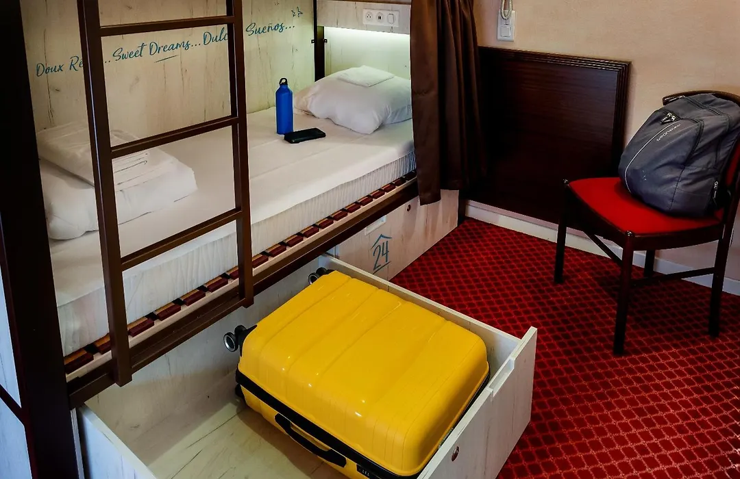 Rosalita Hostel-1