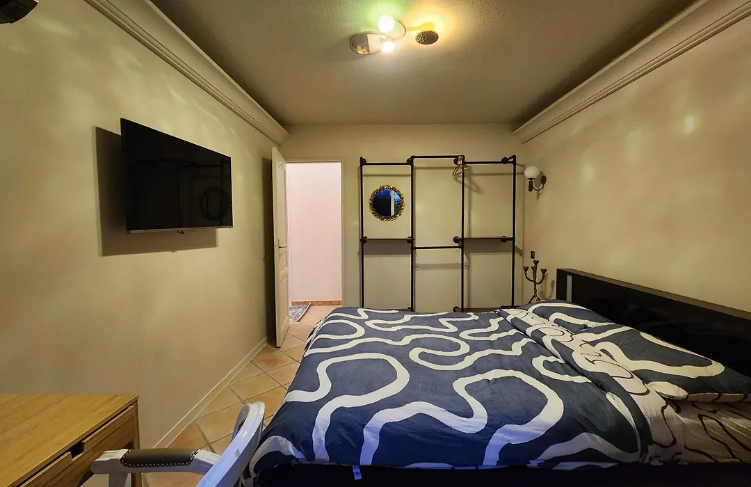 Private Room In Shared Apartment-1