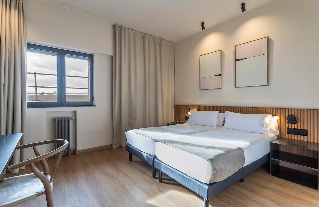 Hotel Acta Madfor-1
