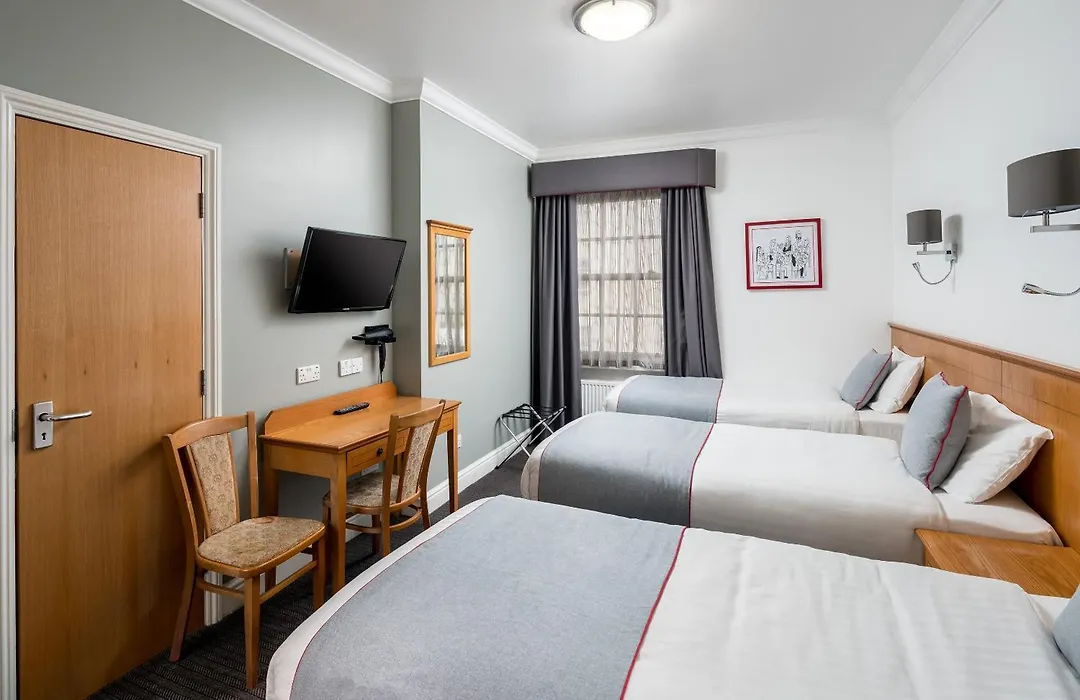 Oyo Townhouse New England, London Victoria-1