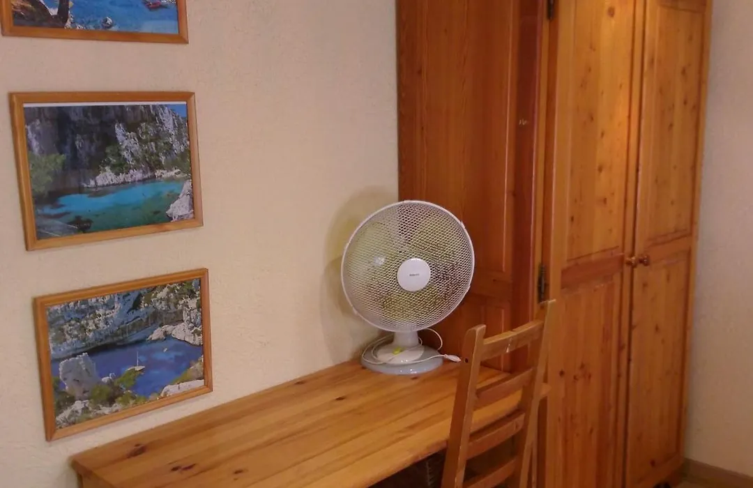 Cabanon du Pêcheur, Parc National des Calanques-1