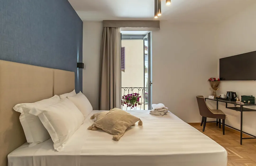 Navona Essence Hotel-1