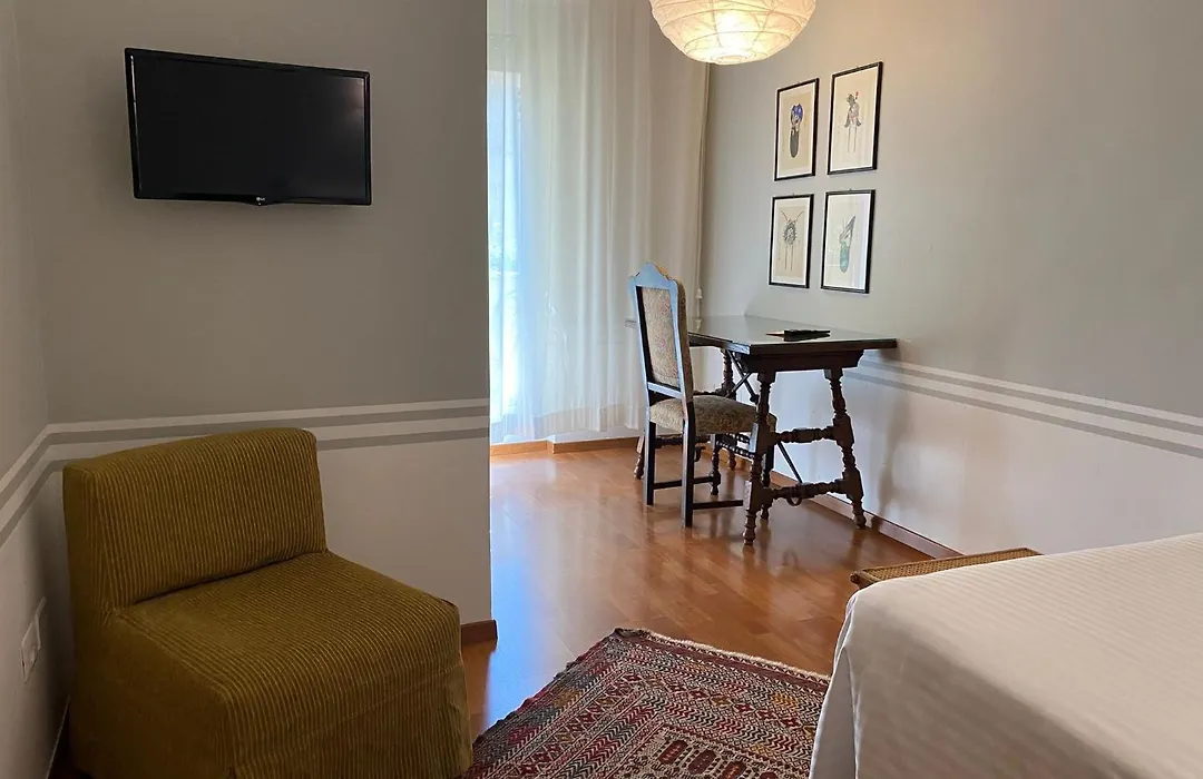 Hotel Lancelot-1