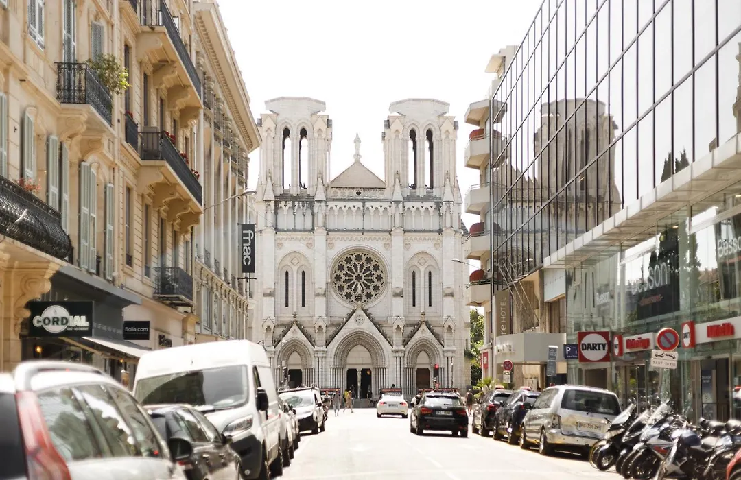 Notre Dame City Residence - Self Check-In-1