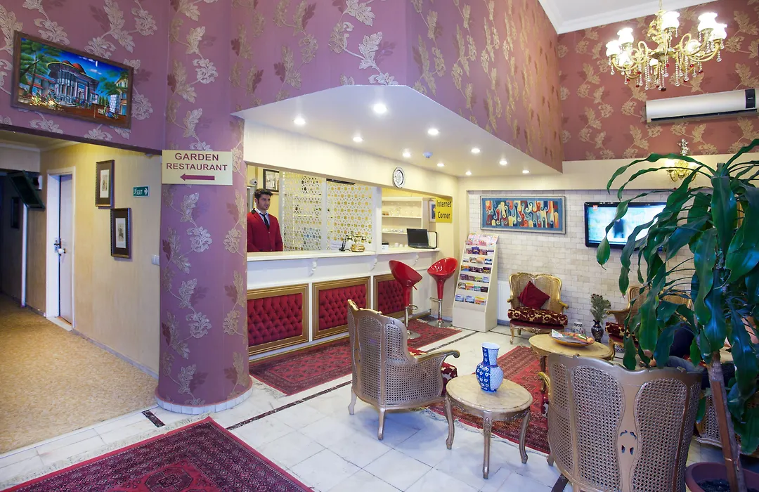 Divas Hotel-1