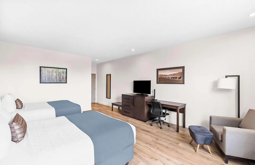 Best Western Plus Montreal East-1