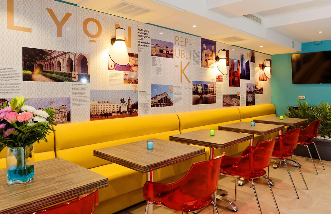 Republik Hotel-1