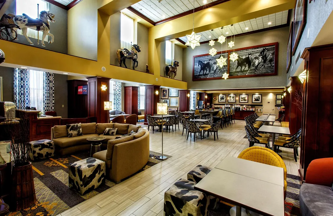 Hampton Inn & Suites Staten Island-1