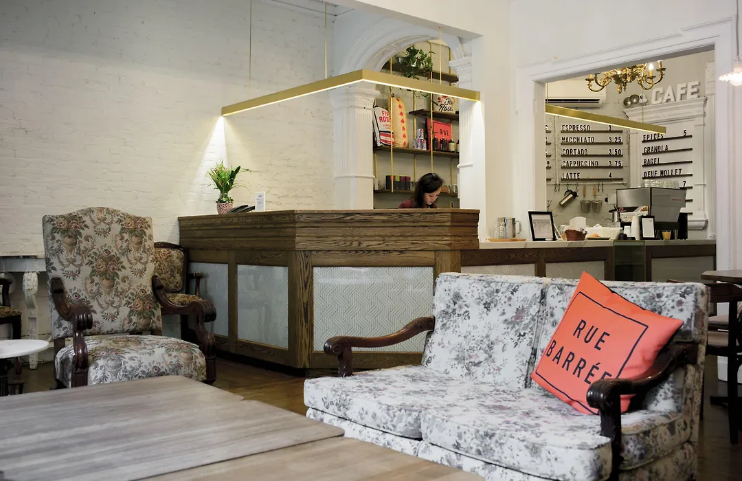 Ambrose House & Cafe - Self Check-In Guesthouse-1