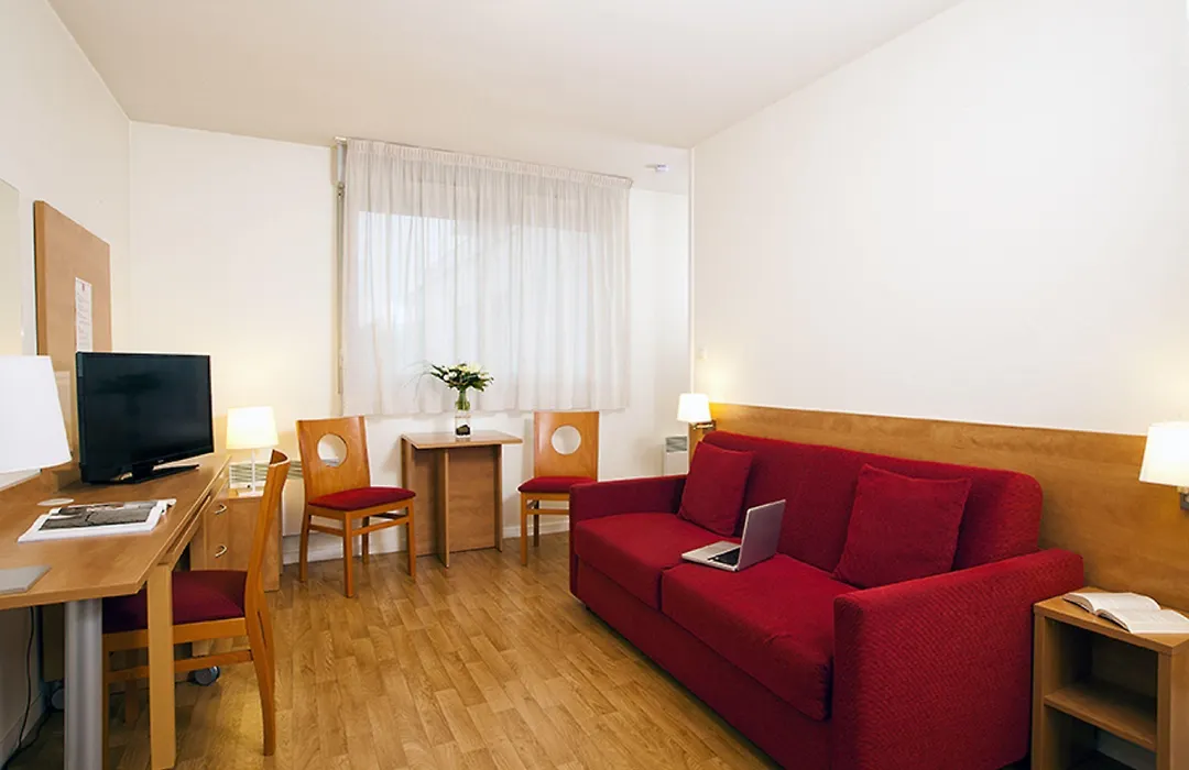 Sejours & Affaires Rennes Villa Camilla-1