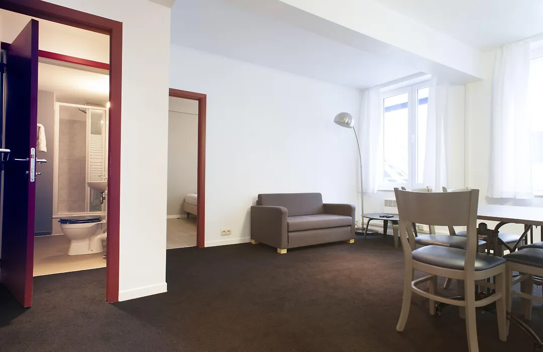 Alpha Hotel-1