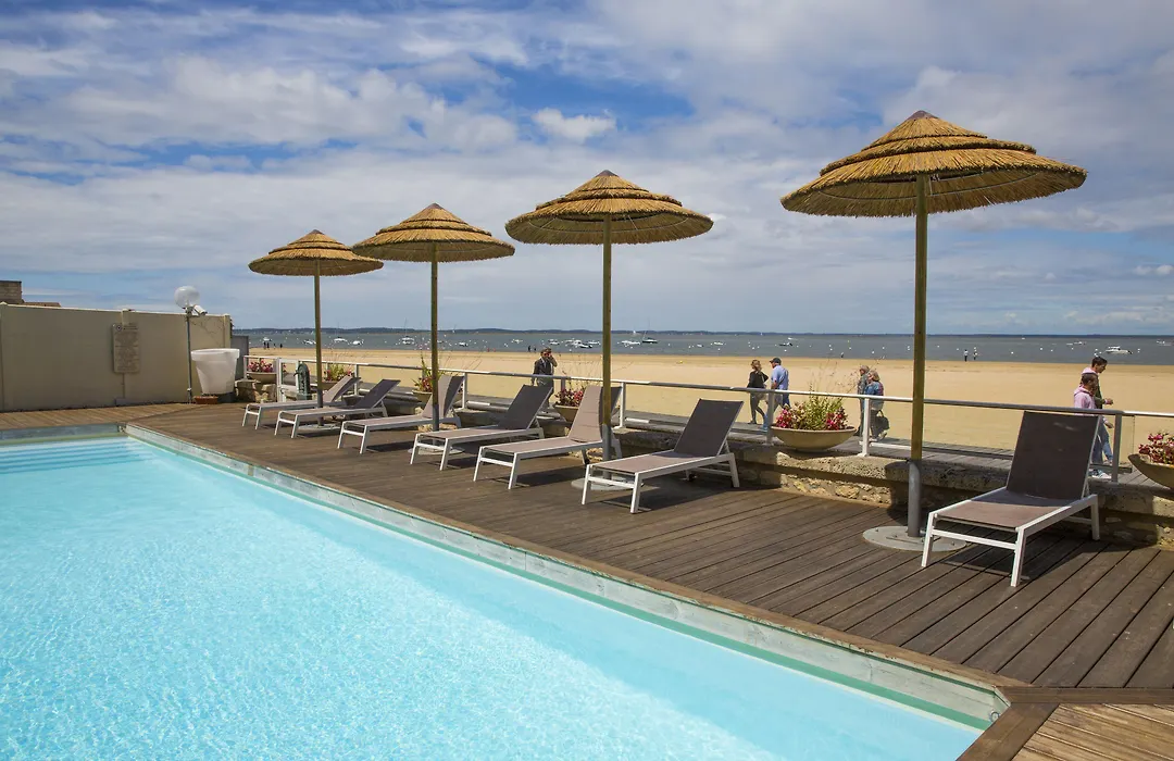 Arc Hôtel Sur Mer-1