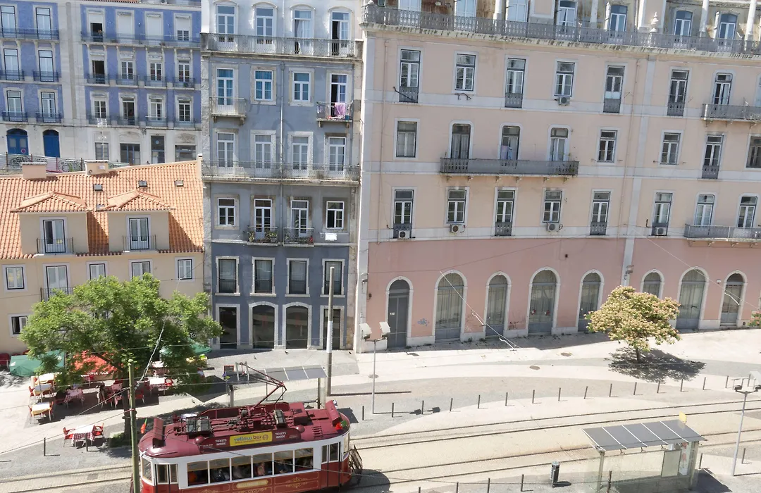 Lisbon Check-In Guesthouse-1
