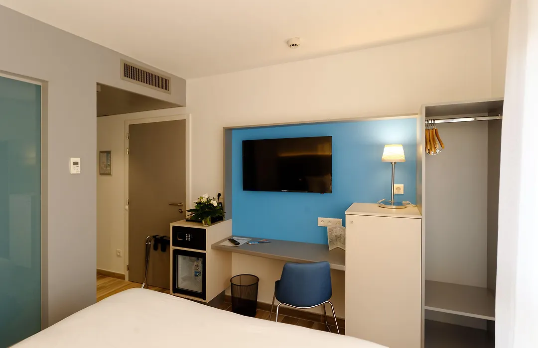 Colmar Hotel-1