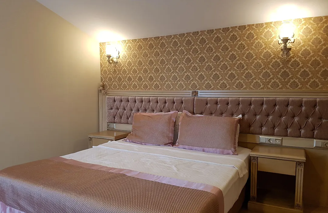 Apple Tree Hotel-1