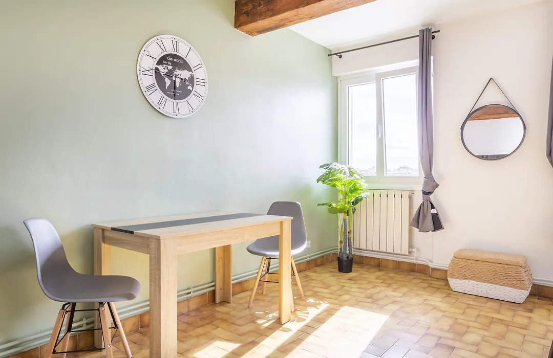 Hostel Ambassade Bretonne Vieux-Port-1