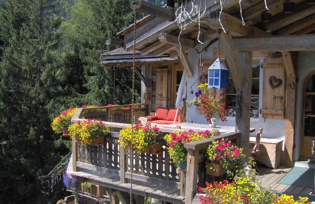 Hôtel Les Chalets de Philippe avec Jacuzzis Privatifs-1