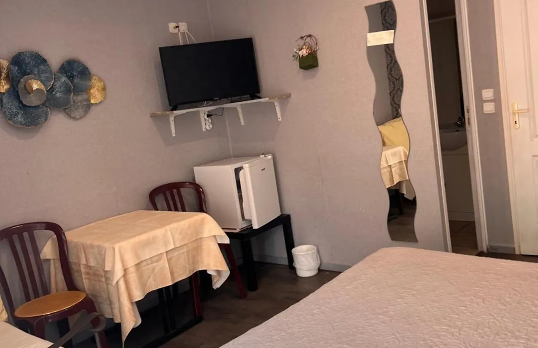 La Chaumiere-1