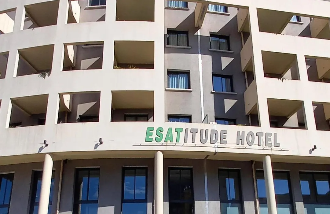Esatitude Hotel-1