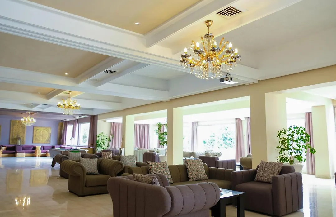 Hamilton Agadir-1