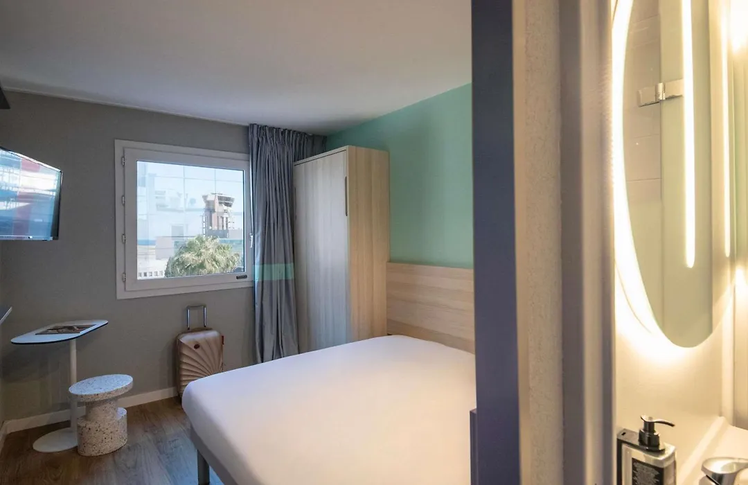Ibis Budget Nice Aeroport-1