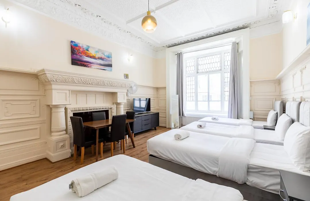 The Hyde Hotel-1