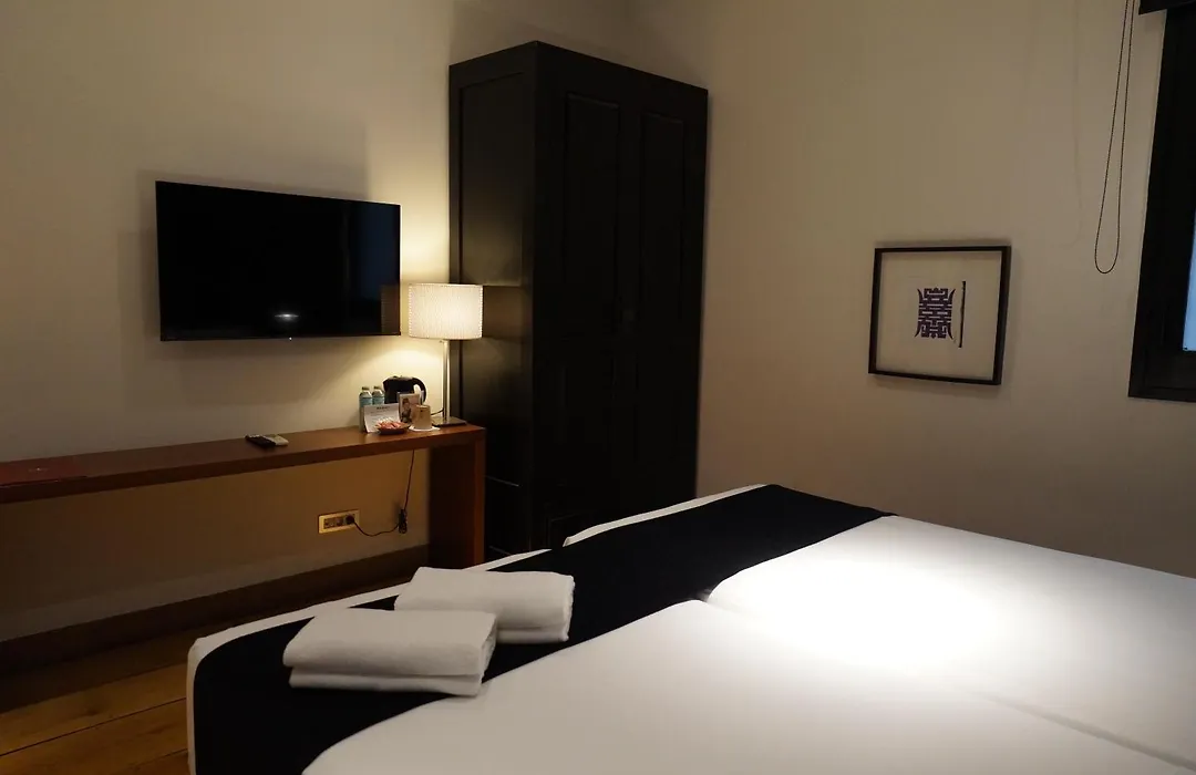 Hotel Market-1