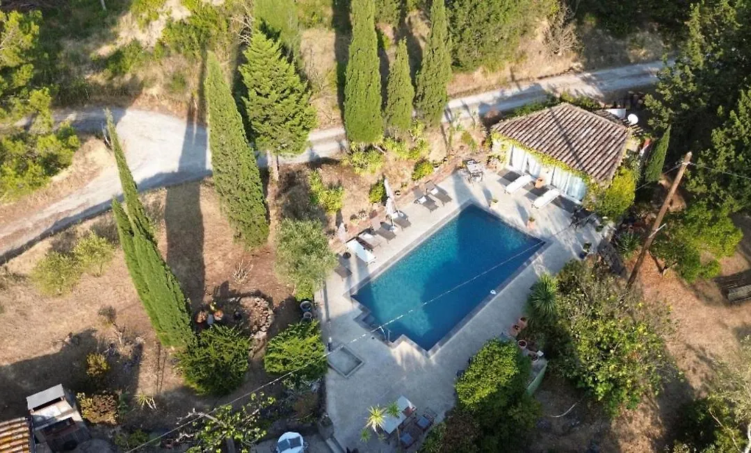 La Maison sur la Colline-1