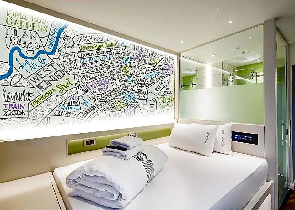 Hub By Premier Inn London West Brompton-1