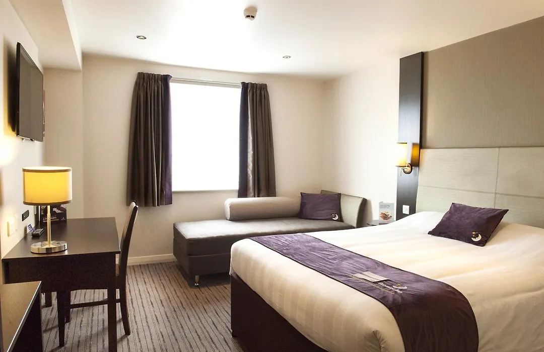 Premier Inn London Eltham-1